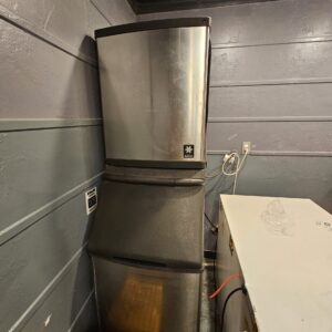 ommercial ice machine repair and bin sanitization for a Seattle restaurant.