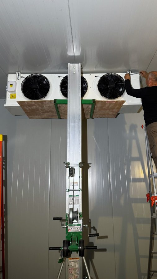 Expert same day Walk in cooler repair woodinville, wa AC Dr. Naz