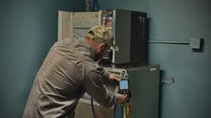 Commercial ice machine and remote condenser service in Greater Seattle