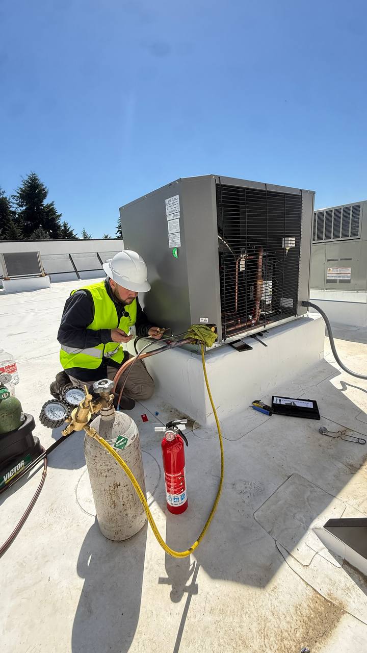 Walk-in cooler service for restaurants and food storage — Mill Creek, WA commercial refrigeration repair