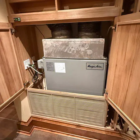 Wine cellar cooling unit installation