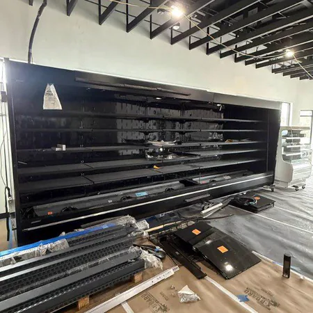 Commercial display refrigerator service