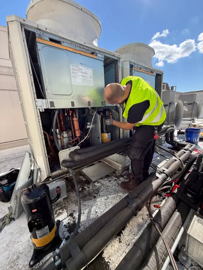 Commercial RTU repair field photo 2 — Bellevue, WA