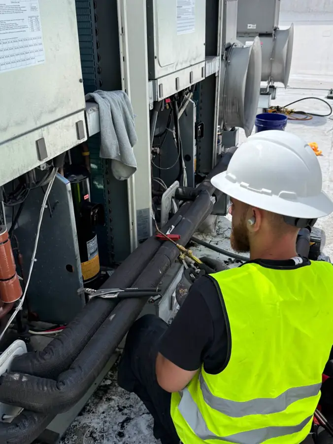 Commercial RTU repair field photo 1 — Edmonds, WA