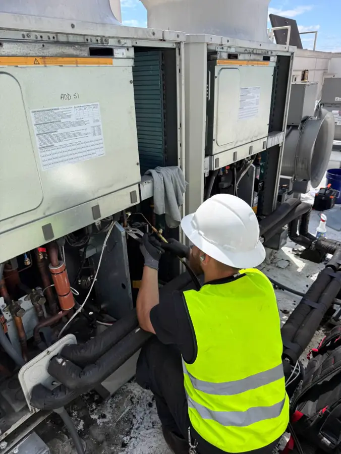Commercial RTU repair field photo 1 — Everett, WA