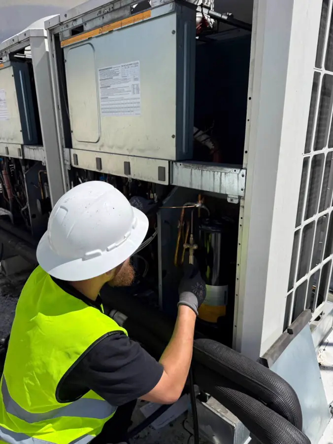 Commercial RTU repair field photo 3 — Lynnwood, WA