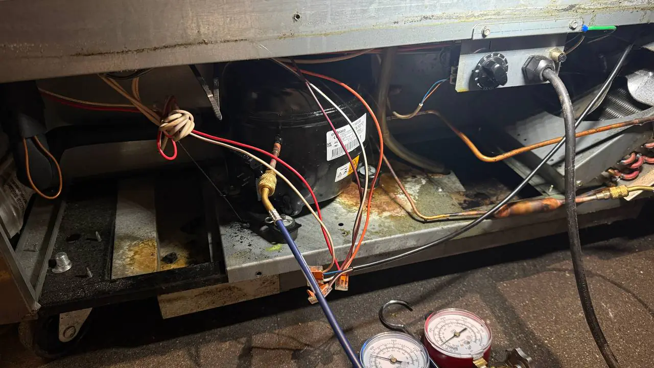 Prep table repair with manifold gauges — A/C Dr. Naz