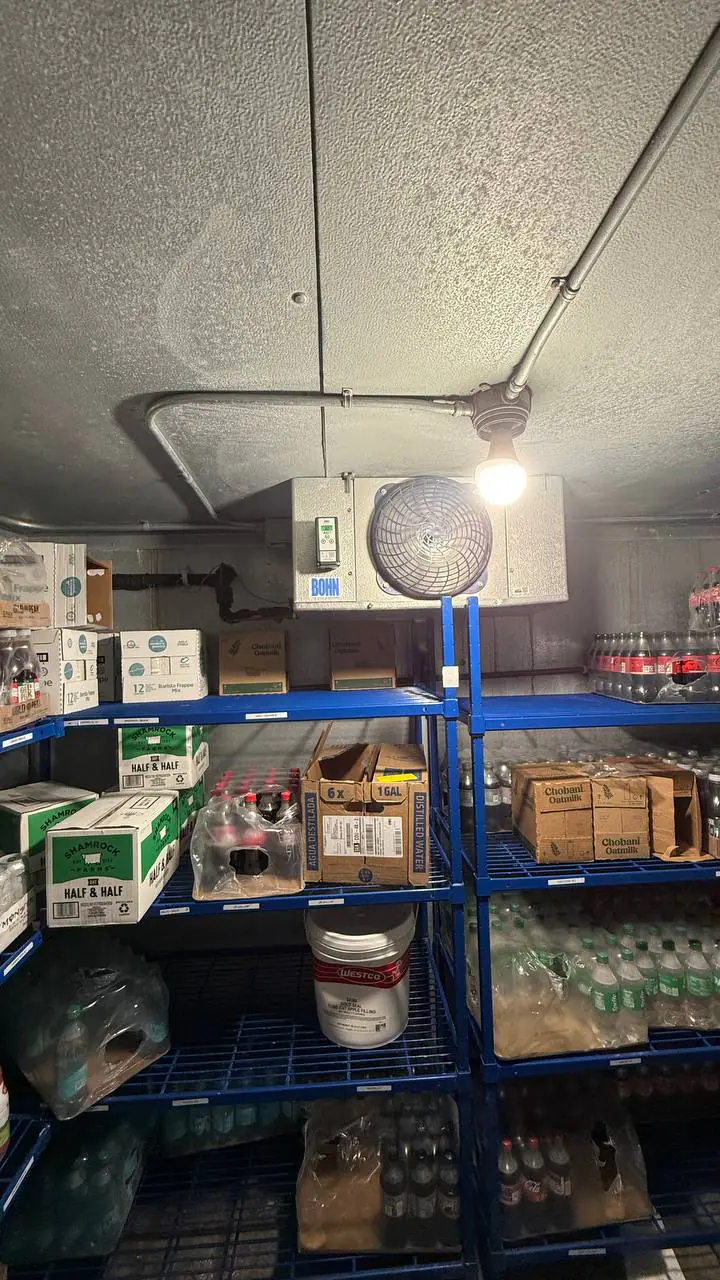 Field diagnostic on a commercial medium-temp walk-in — A/C Dr. Naz