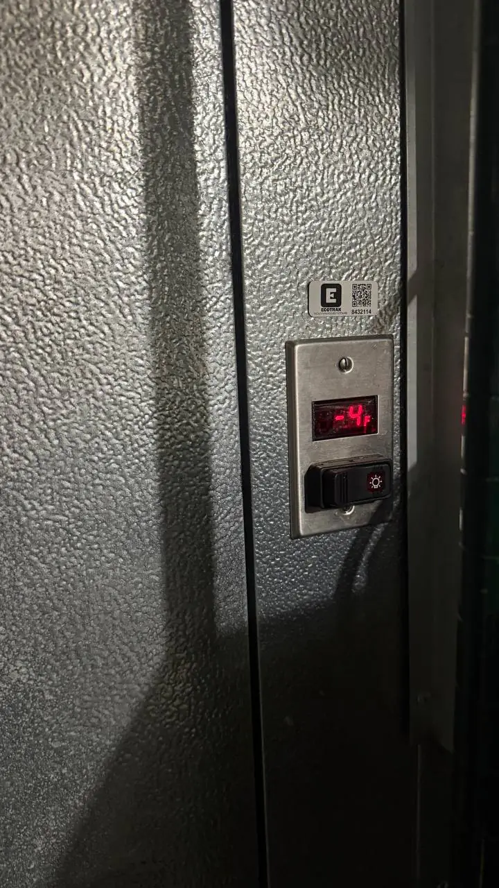 Walk-in freezer icing repair context
